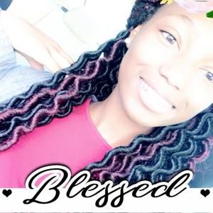 Meet your Posher, Lakenya